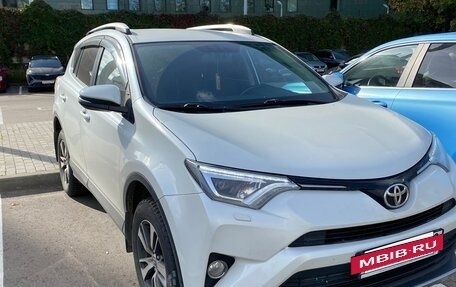 Toyota RAV4, 2019 год, 3 325 000 рублей, 2 фотография