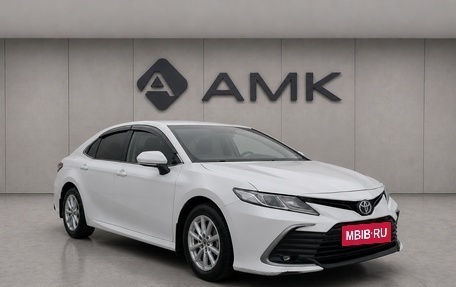 Toyota Camry, 2022 год, 2 379 941 рублей, 2 фотография