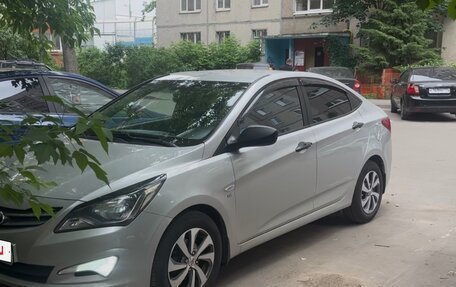 Hyundai Solaris II рестайлинг, 2014 год, 1 150 000 рублей, 5 фотография