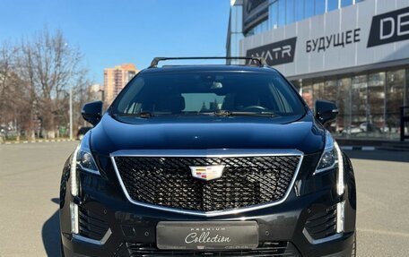 Cadillac XT5 I рестайлинг, 2020 год, 3 200 000 рублей, 2 фотография