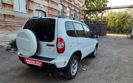 Chevrolet Niva I рестайлинг, 2019 год, 960 000 рублей, 7 фотография