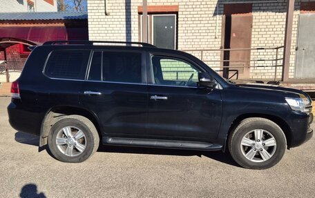 Toyota Land Cruiser 200, 2016 год, 6 000 000 рублей, 6 фотография