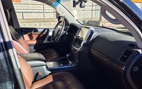 Toyota Land Cruiser 200, 2016 год, 6 000 000 рублей, 8 фотография