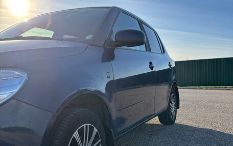 Skoda Fabia II, 2011 год, 450 000 рублей, 2 фотография