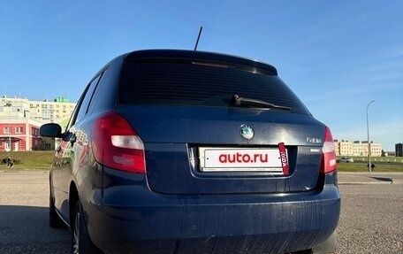 Skoda Fabia II, 2011 год, 450 000 рублей, 3 фотография