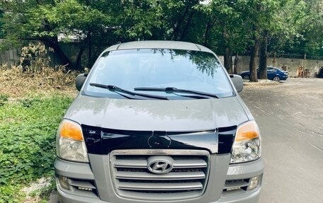 Hyundai Starex I рестайлинг, 2007 год, 750 000 рублей, 2 фотография
