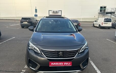 Peugeot 5008 II, 2019 год, 1 690 000 рублей, 1 фотография