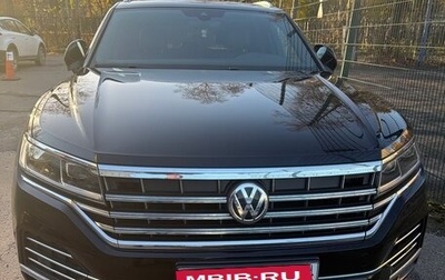 Volkswagen Touareg III, 2019 год, 4 230 000 рублей, 1 фотография