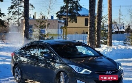 Hyundai i40 I рестайлинг, 2014 год, 900 000 рублей, 3 фотография