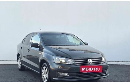 Volkswagen Polo VI (EU Market), 2015 год, 975 000 рублей, 3 фотография