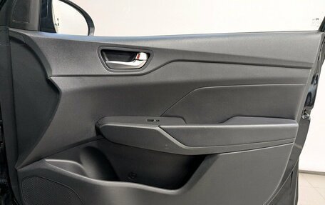 Hyundai Solaris II рестайлинг, 2022 год, 1 730 000 рублей, 4 фотография