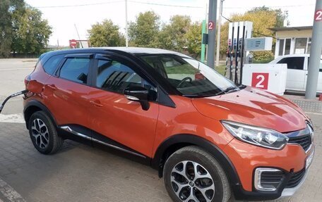 Renault Kaptur I рестайлинг, 2016 год, 950 000 рублей, 2 фотография