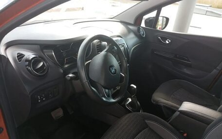 Renault Kaptur I рестайлинг, 2016 год, 950 000 рублей, 4 фотография