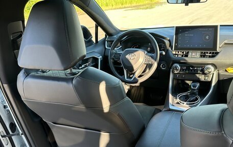 Toyota RAV4, 2023 год, 3 500 000 рублей, 7 фотография