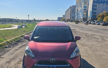 Toyota Sienta II, 2016 год, 1 500 000 рублей, 2 фотография