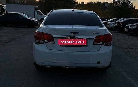 Chevrolet Cruze II, 2013 год, 750 000 рублей, 3 фотография