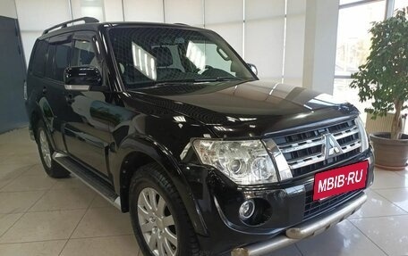 Mitsubishi Pajero IV рестайлинг 2, 2013 год, 2 099 000 рублей, 3 фотография