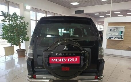 Mitsubishi Pajero IV рестайлинг 2, 2013 год, 2 099 000 рублей, 6 фотография