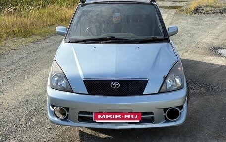Toyota Opa I рестайлинг, 2001 год, 300 000 рублей, 2 фотография