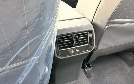 Toyota RAV4, 2025 год, 4 100 000 рублей, 3 фотография