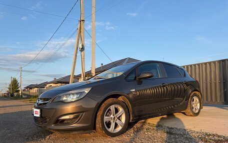 Opel Astra J, 2018 год, 720 000 рублей, 4 фотография