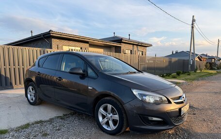 Opel Astra J, 2018 год, 720 000 рублей, 2 фотография