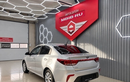 KIA Rio IV, 2018 год, 1 300 000 рублей, 7 фотография