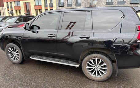 Toyota Land Cruiser Prado 150 рестайлинг, 2021 год, 6 450 000 рублей, 2 фотография