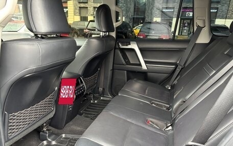 Toyota Land Cruiser Prado 150 рестайлинг, 2021 год, 6 450 000 рублей, 6 фотография