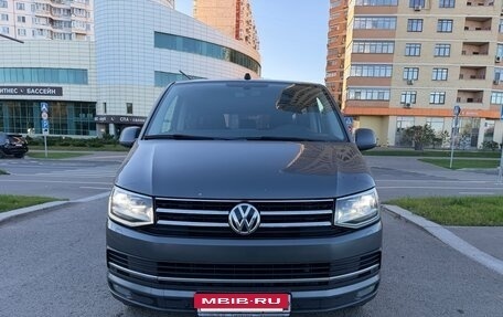 Volkswagen Caravelle T6 рестайлинг, 2017 год, 3 000 000 рублей, 4 фотография