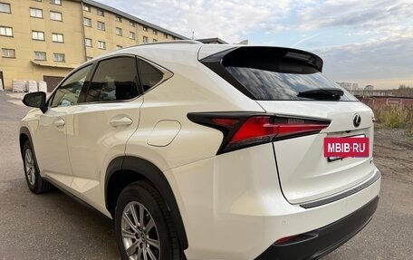 Lexus NX I, 2018 год, 2 875 000 рублей, 4 фотография