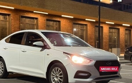 Hyundai Solaris II рестайлинг, 2017 год, 1 050 000 рублей, 3 фотография