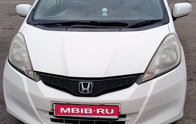 Honda Fit III, 2012 год, 860 000 рублей, 1 фотография