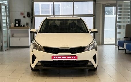 KIA Rio IV, 2021 год, 1 650 000 рублей, 2 фотография