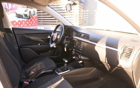 KIA Rio IV, 2019 год, 1 347 000 рублей, 6 фотография