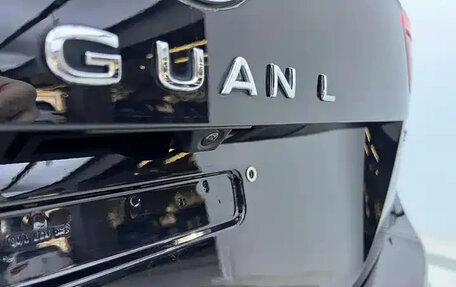 Volkswagen Tiguan II, 2023 год, 2 354 000 рублей, 14 фотография
