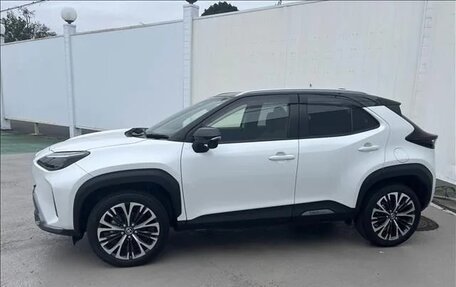 Toyota Yaris Cross, 2023 год, 1 718 084 рублей, 5 фотография