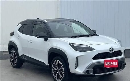 Toyota Yaris Cross, 2023 год, 1 718 084 рублей, 3 фотография