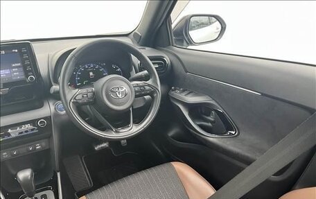 Toyota Yaris Cross, 2023 год, 1 718 084 рублей, 8 фотография