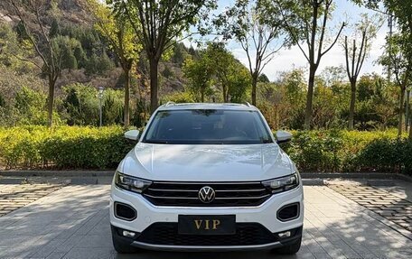 Volkswagen T-Roc I, 2022 год, 1 476 000 рублей, 2 фотография
