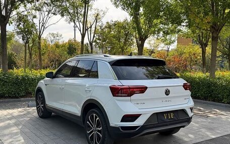 Volkswagen T-Roc I, 2022 год, 1 476 000 рублей, 6 фотография