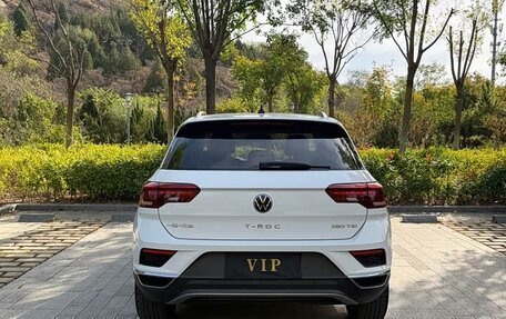 Volkswagen T-Roc I, 2022 год, 1 476 000 рублей, 5 фотография