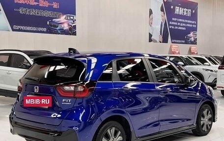 Honda Fit, 2023 год, 1 100 000 рублей, 4 фотография