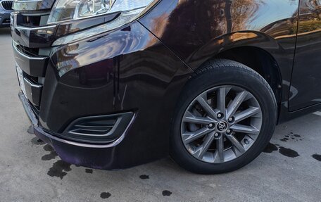 Toyota Noah III, 2019 год, 2 650 000 рублей, 4 фотография