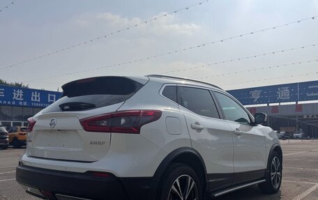 Nissan Qashqai, 2022 год, 2 000 000 рублей, 4 фотография