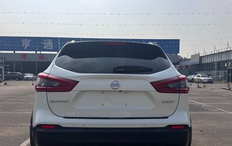 Nissan Qashqai, 2022 год, 2 000 000 рублей, 5 фотография