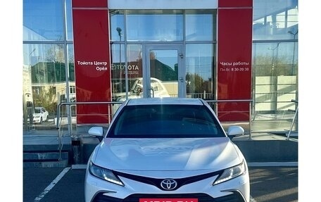 Toyota Camry, 2021 год, 3 080 000 рублей, 3 фотография