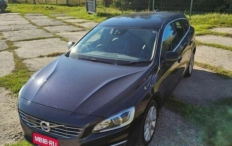 Volvo V60 I, 2016 год, 1 340 000 рублей, 5 фотография