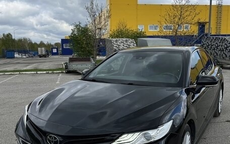 Toyota Camry, 2019 год, 2 890 000 рублей, 3 фотография