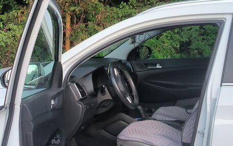 Hyundai Tucson III, 2018 год, 2 200 000 рублей, 2 фотография